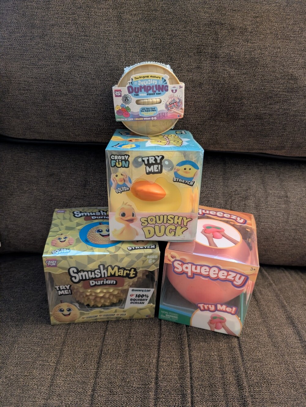 Mystery Dumpling Party Confetti Edition, Durian, Peach And Duck Squishies